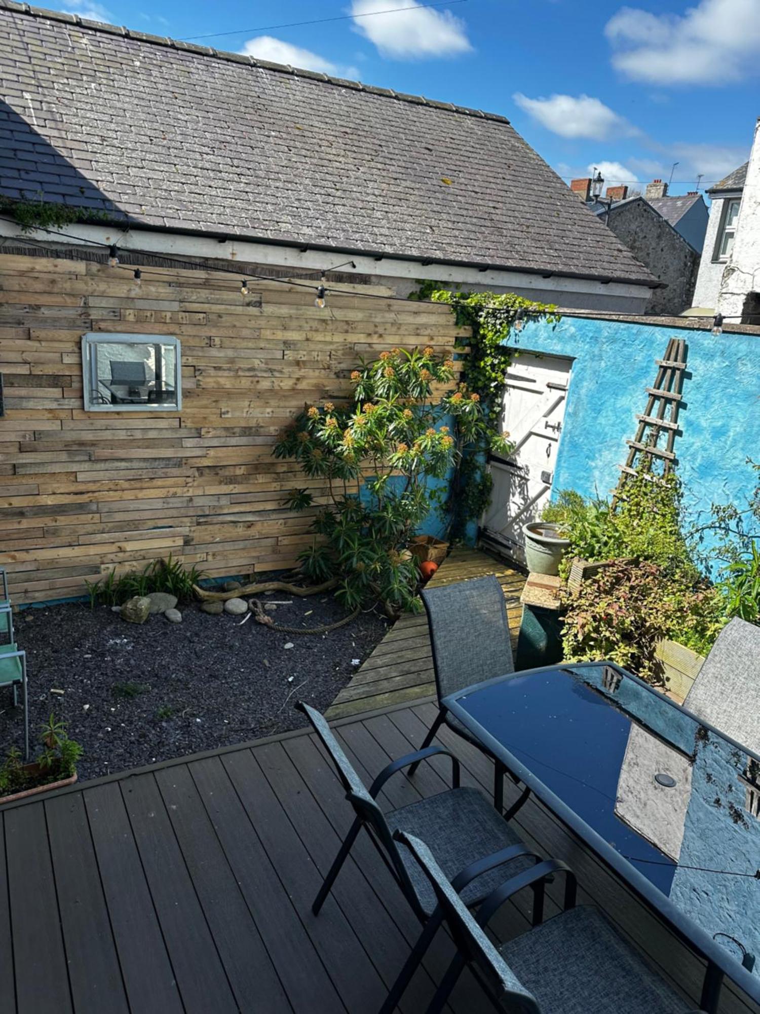 Ty Hapus Central Beaumaris Exteriör bild